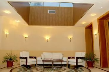 Hotel Sheki Oik