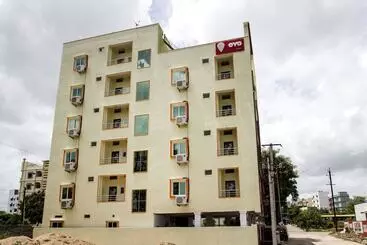 Hotel Oyo 6663 Airport Pride Inn