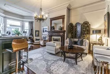 Hotelli Ryan Mansion