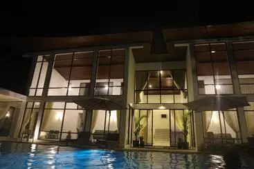 Amanda Beach Resort