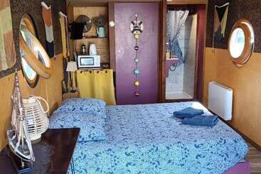 צימר Ille Flottante, Maison éclusière Et Hébergements Insolites Sur Le Canal