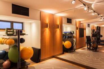 Отель Orania.berlin