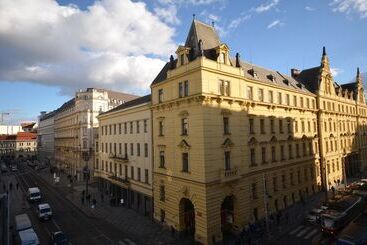 Общежитие Travel&joy Backpackers