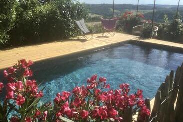 Bed and Breakfast 1 Logis A Domme Piscine & Spa