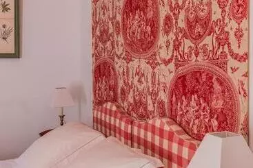 Bed and Breakfast 1 Logis A Domme Piscine & Spa