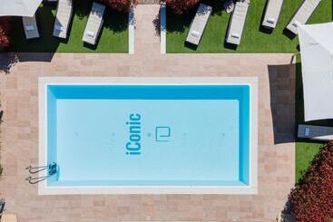 تختخواب و صبحانه Iconic Wellness Resort & Spa