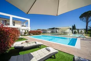 Bed and Breakfast Iconic Wellness Resort & Spa