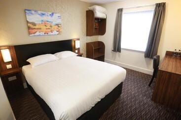 酒店 Talardy, St Asaph By Marston’s Inns