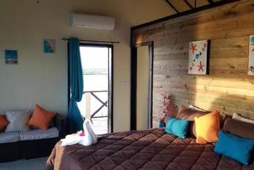 هتل Lina Point Belize Overwater Resort