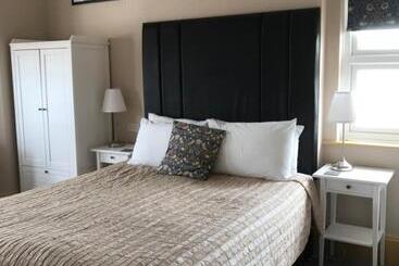 Bed and Breakfast Number 29  Only Adults