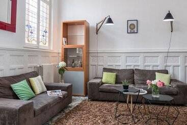 Bed & Breakfast Une Maison En Ville, Hyper Centre Ville, Spa