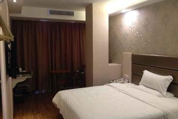 בית מלון כפרי Super 8  Zhangzhou Tengfei Road