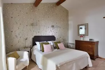 Hotelli Les Mazets De Marie De Jules