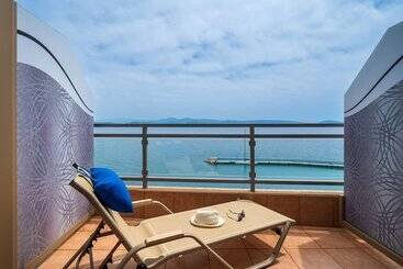 Отель Minos Boutique