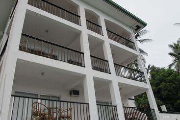 پانسیون Seahorse Villa