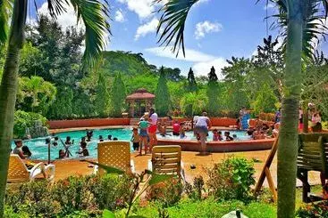 هتل Aguas Termales San Martín