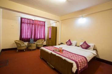 Hotel Collection O 83797  Tibet Home