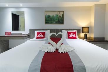هتل Zen Rooms Yaowarat Soi 7