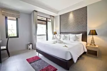 Baan Rawee Apartments