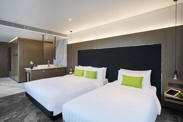 هتل Ease Tsuen Wan