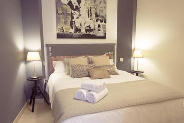 Hotel Living4Malaga Suites Superior