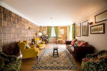 Hotel Solar Sampaio E Melo