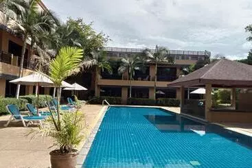 Resort Naiyang Beach Hotel Sha Plus