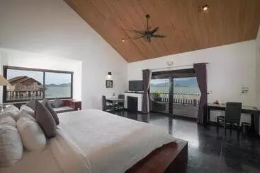 Vedana Lagoon Resort & Spa