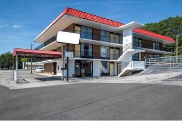 Мотель Lincoln Inn & Swiss House