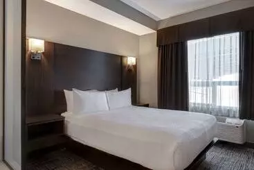 Hotelli Days Inn & Suites By Wyndham Warman