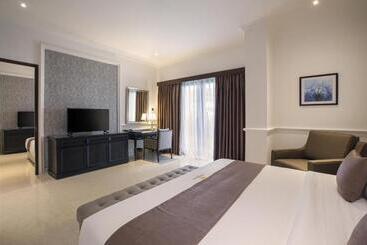 Grand Palace Hotel Sanur   Bali