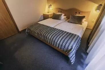 هتل Vila Triglav