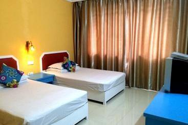 Yangshuo How Flowers Hostel