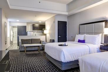 Отель Luminn Minneapolis, Ascend Collection