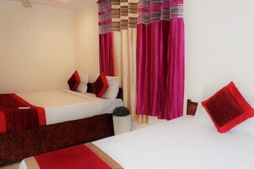 تختخواب و صبحانه Sehrawat Inn