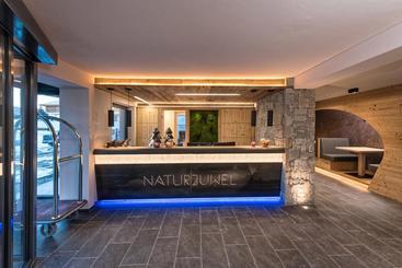 هتل Das Naturjuwel