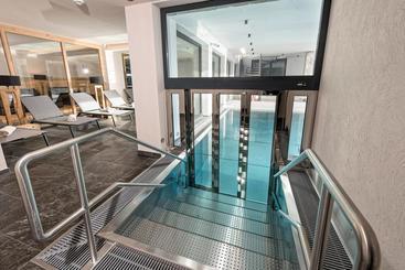 هتل Das Naturjuwel