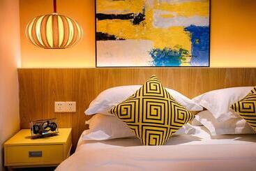 هتل Huizhou Xilin West Lake Boutique