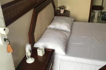 Tapri   Hotel Flutuante