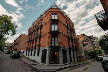 هتل Atrium Boutique