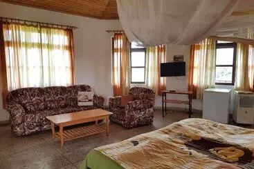 Hotel Ifisi Community Centre