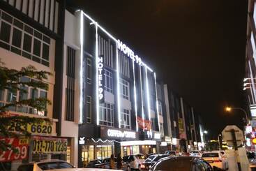 هتل 99 Sri Petaling