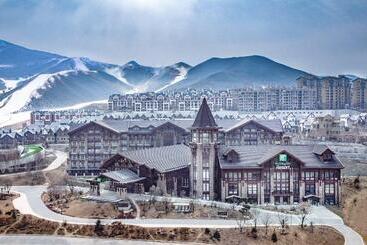 Otel Holiday Inn Resort Zhangjiakou Chongli By Ihg