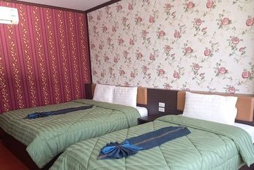 בית מלון כפרי Blue Orchid Resort Trang