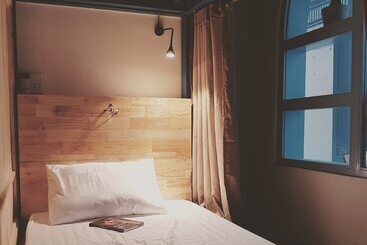 هتل Kha Hostel & Cafe