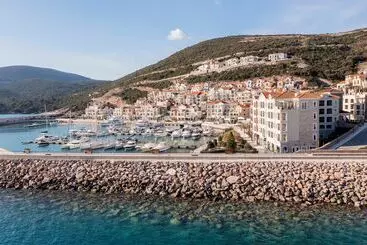 هتل The Chedi Luštica Bay