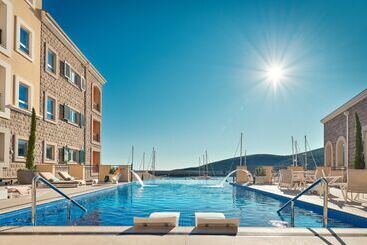 هتل The Chedi Luštica Bay