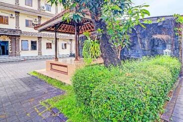 בית מלון כפרי Nuansa Indah