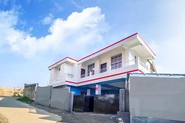 Hotel Oyo 10491 Pumpkin Guest House