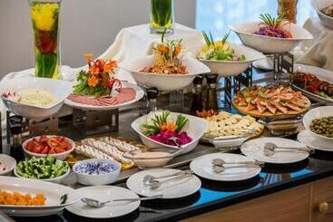 Grand Majestic Hotel Kuwait